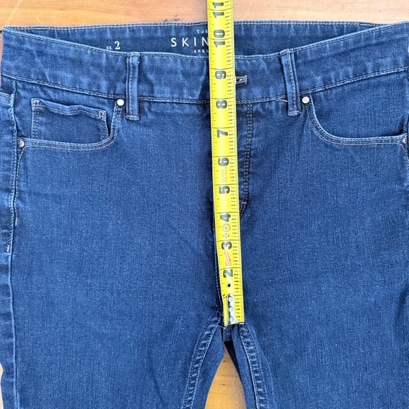 White House Black Market Dark Blue Skinny Jeans - Picture 11 of 13